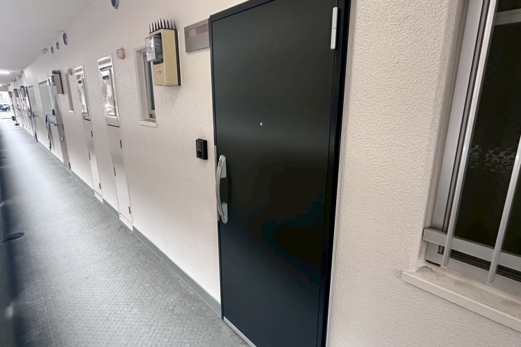 玄関ドア取り替え工事🚪